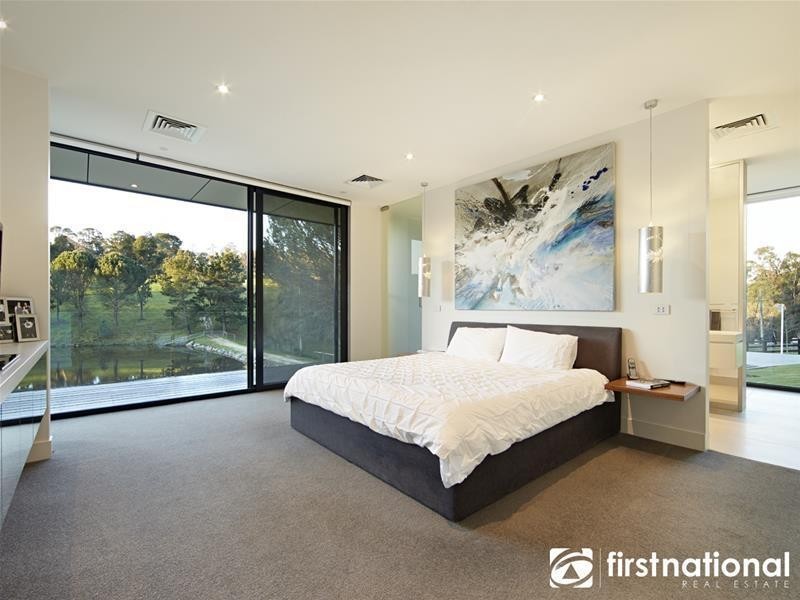 10 Boundary Road, Narre Warren East VIC 3804