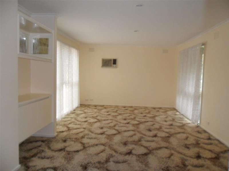 14 Chateau Avenue, Narre Warren VIC 3805