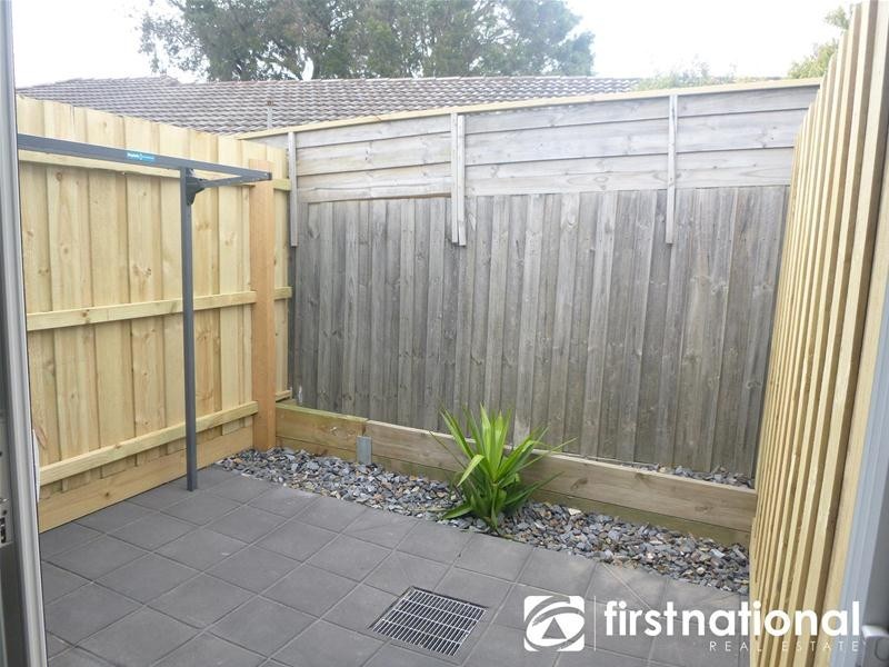 7/4 Cranbourne Drive, Cranbourne VIC 3977
