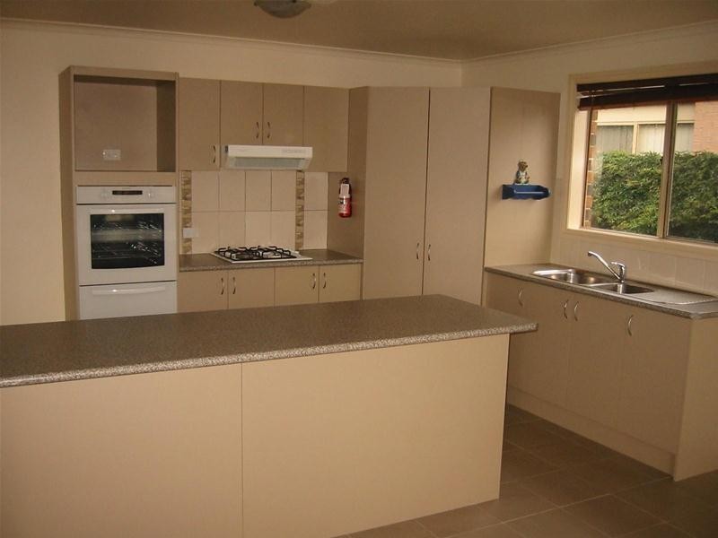 48 Grand Central Boulevard, Pakenham VIC 3810