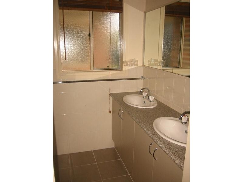 48 Grand Central Boulevard, Pakenham VIC 3810