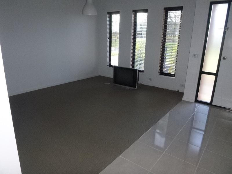 22 Georgetown Way, Officer VIC 3809