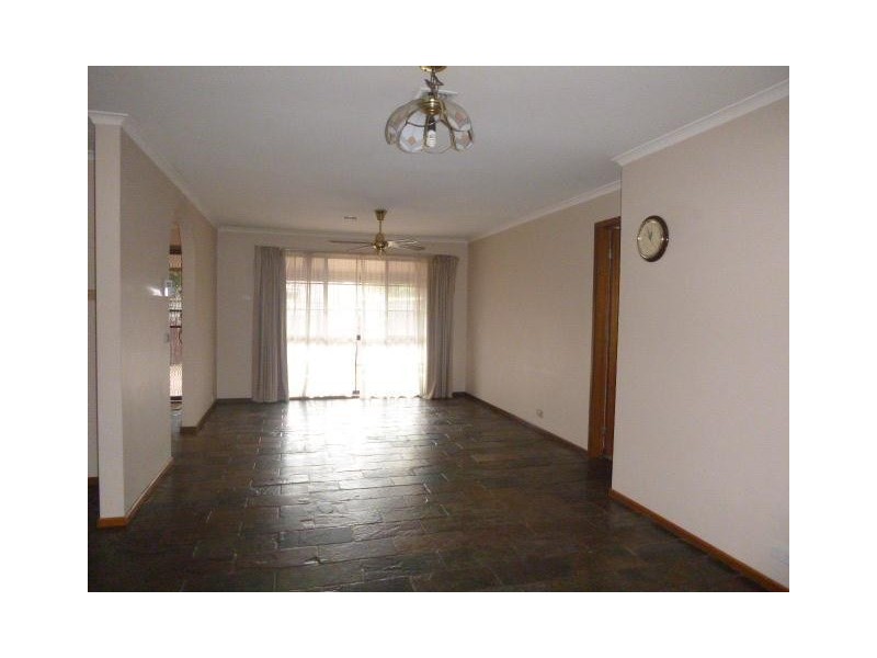 60 Fleetwood Drive, Narre Warren VIC 3805