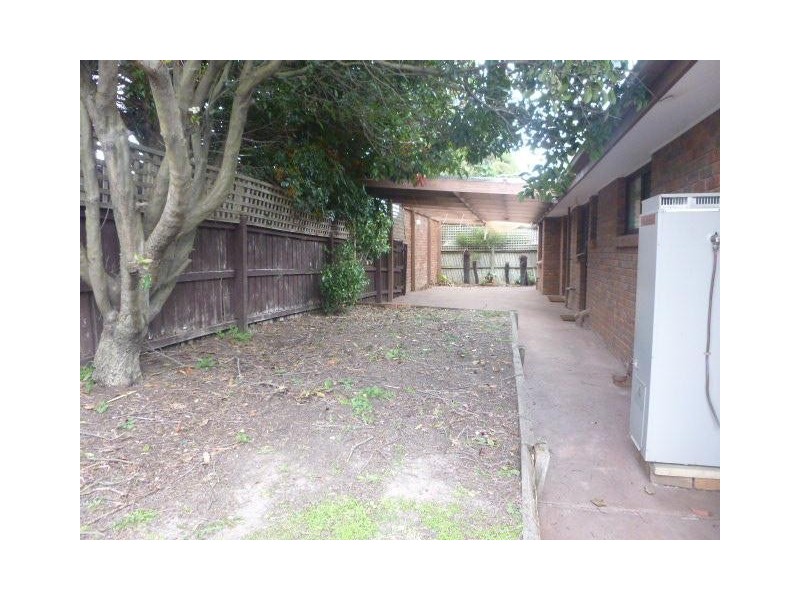 60 Fleetwood Drive, Narre Warren VIC 3805