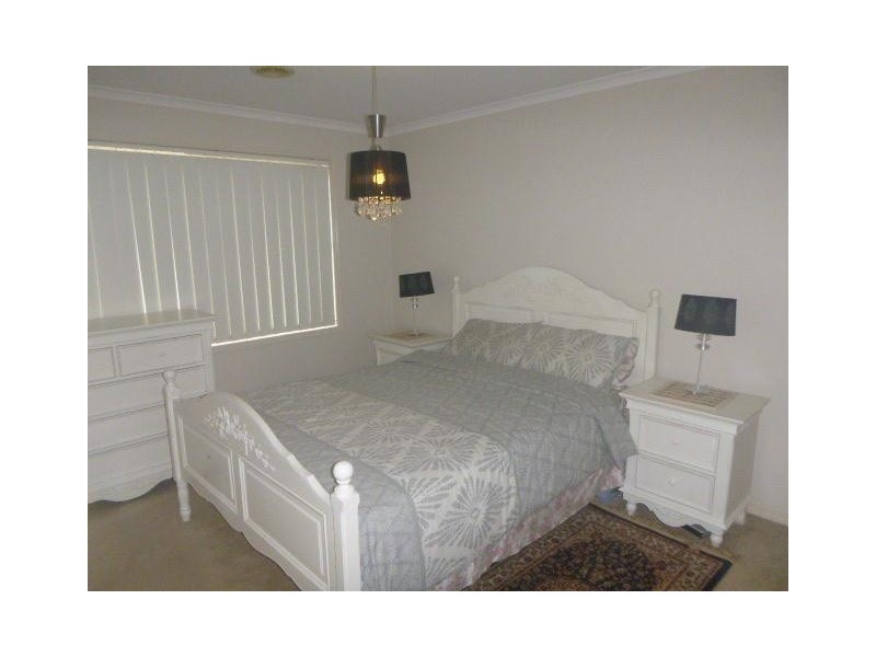 4 Croxley Place, Narre Warren South VIC 3805