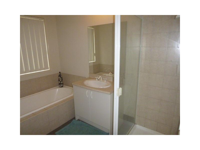 4 Croxley Place, Narre Warren South VIC 3805