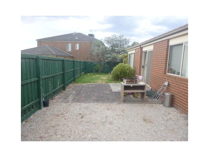 4 Croxley Place, Narre Warren South VIC 3805