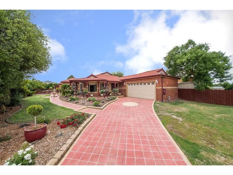 7 Hyacinth Rise, Narre Warren South VIC 3805