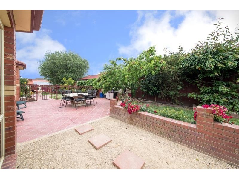 7 Hyacinth Rise, Narre Warren South VIC 3805