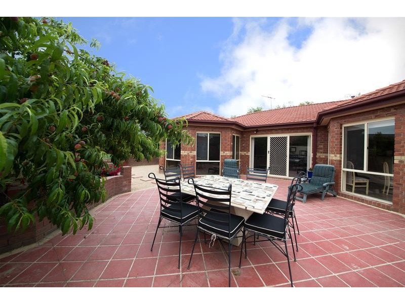 7 Hyacinth Rise, Narre Warren South VIC 3805