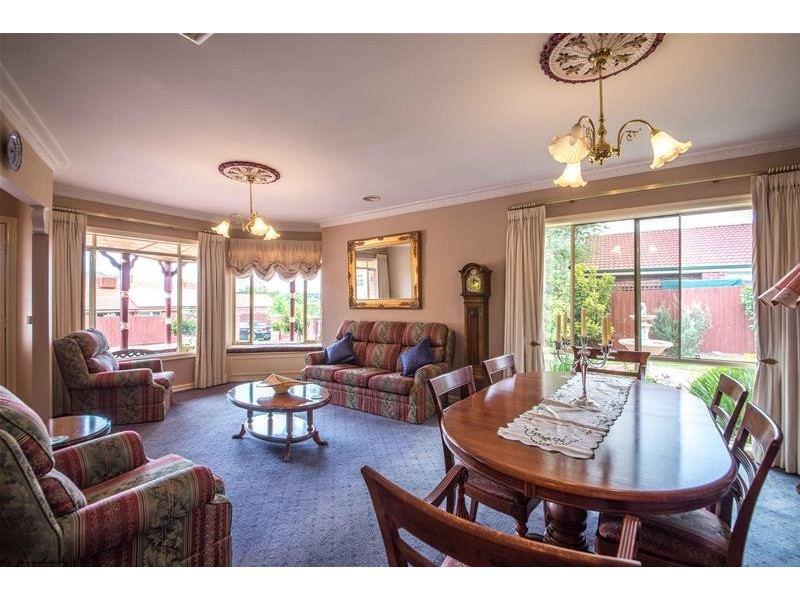 7 Hyacinth Rise, Narre Warren South VIC 3805