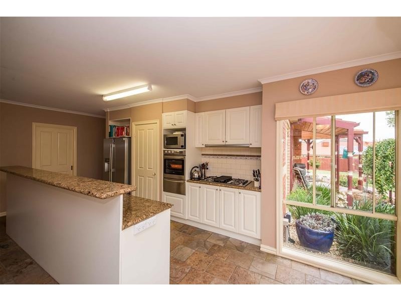 7 Hyacinth Rise, Narre Warren South VIC 3805