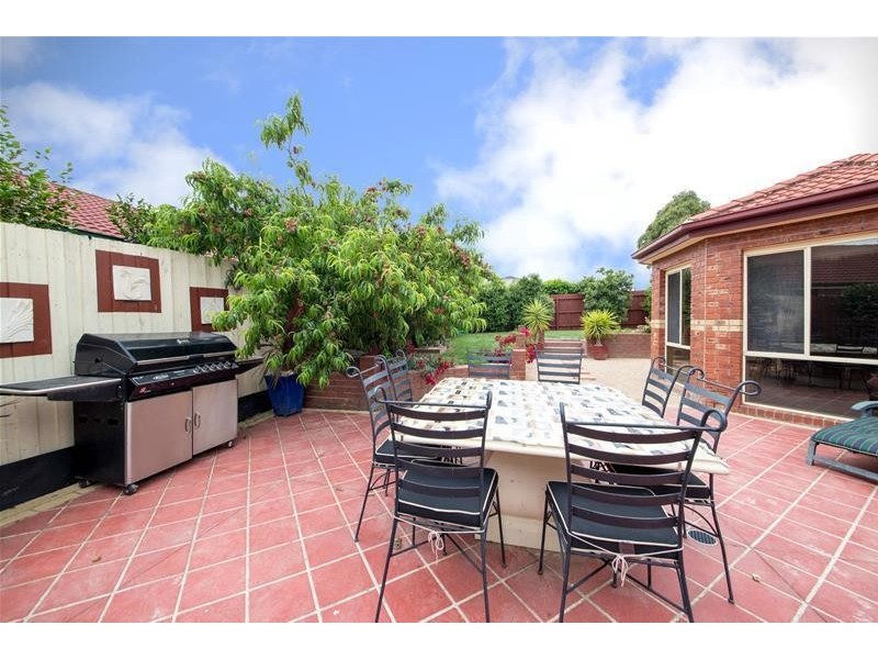 7 Hyacinth Rise, Narre Warren South VIC 3805