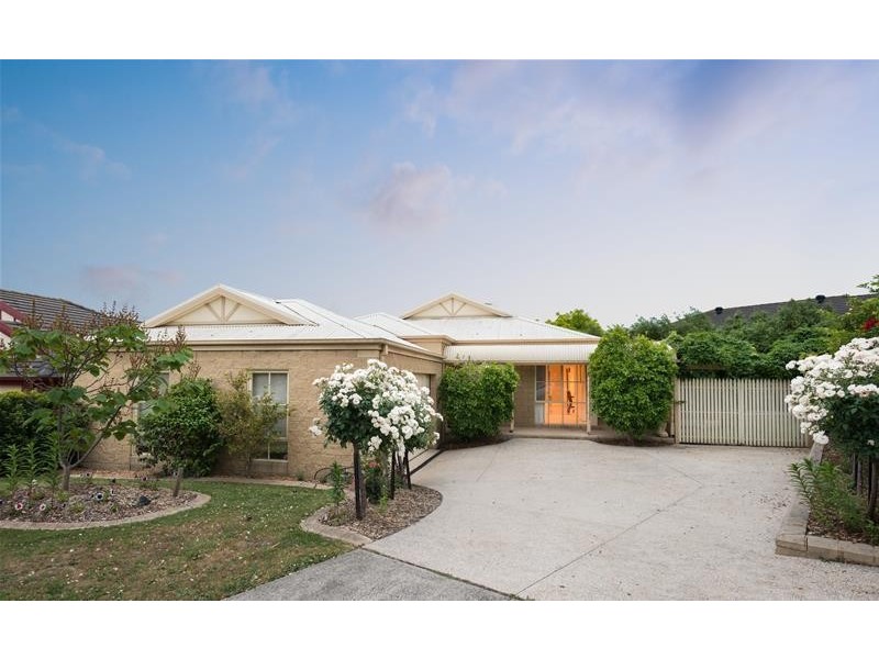 3 Celeste Court, Berwick VIC 3806