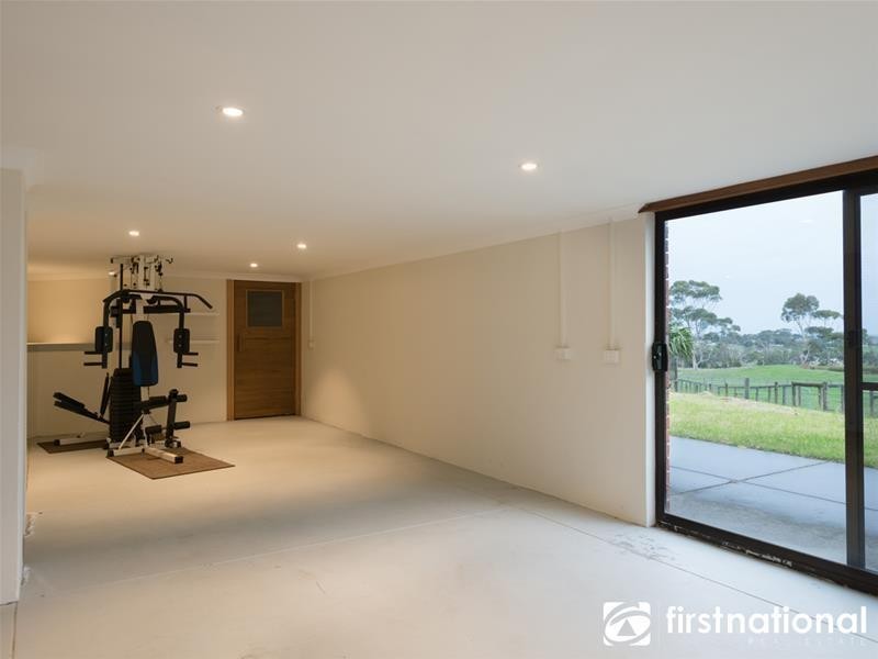 235 Thewlis Road, Pakenham VIC 3810