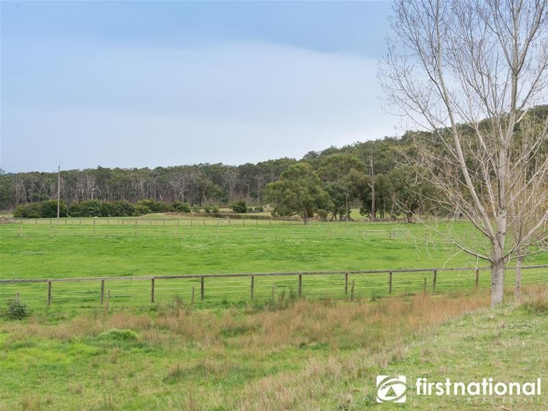 235 Thewlis Road, Pakenham VIC 3810