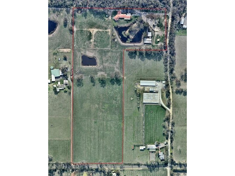 235 Thewlis Road, Pakenham VIC 3810