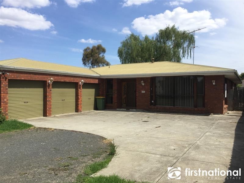49 Main Street, Pakenham VIC 3810
