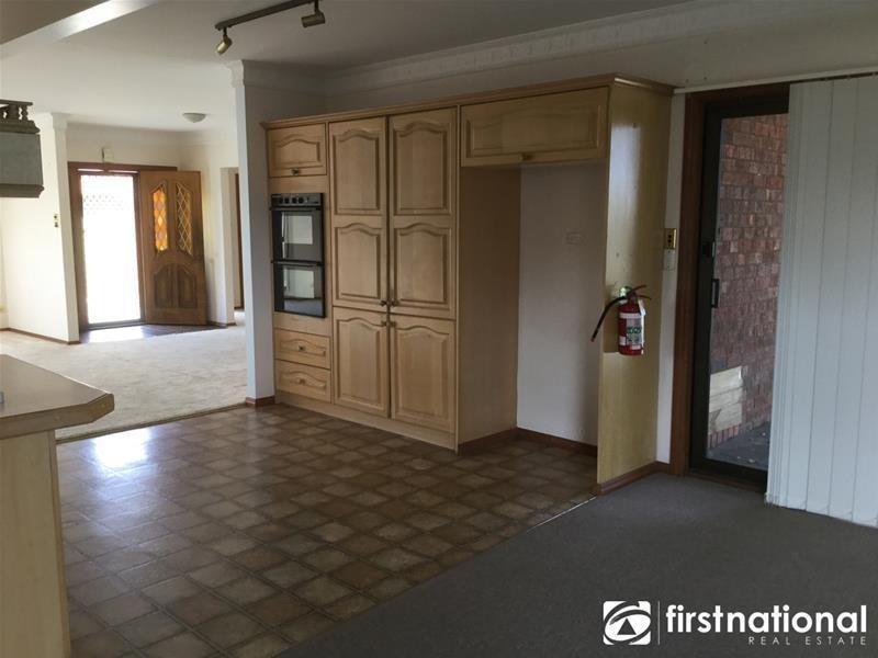 49 Main Street, Pakenham VIC 3810