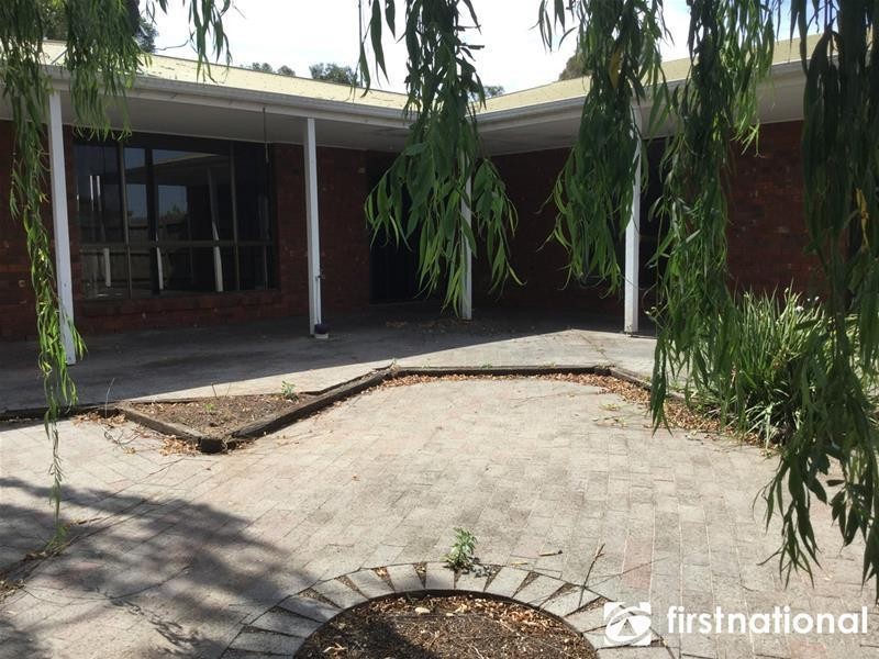 49 Main Street, Pakenham VIC 3810