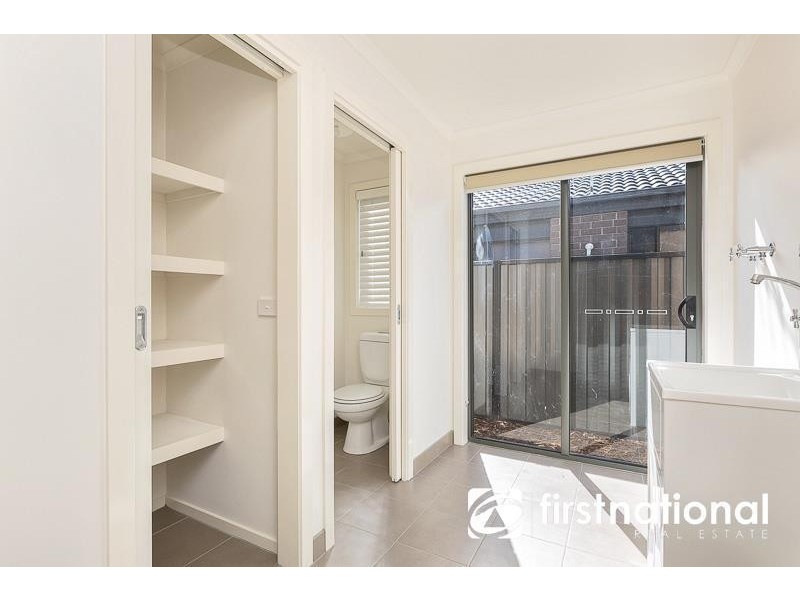 24 Windermere Boulevard, Pakenham VIC 3810