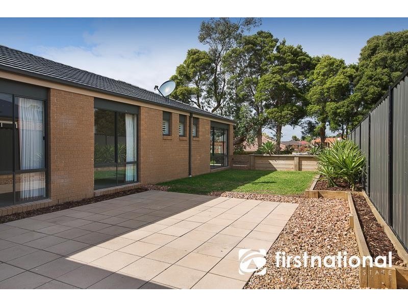 24 Windermere Boulevard, Pakenham VIC 3810