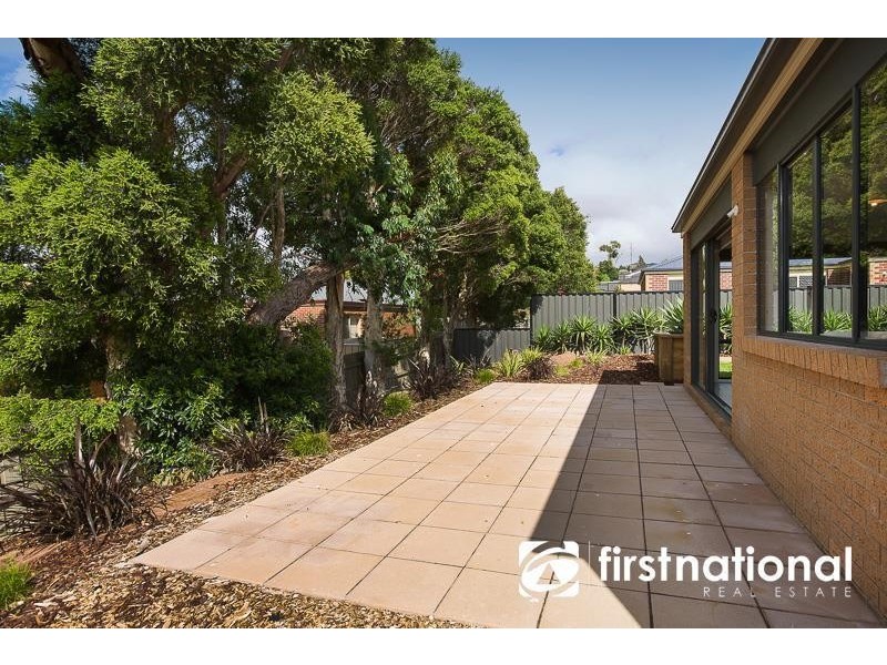24 Windermere Boulevard, Pakenham VIC 3810