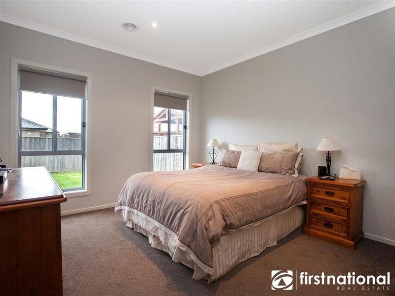 12 Nature Avenue, Officer VIC 3809