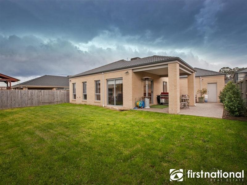 12 Nature Avenue, Officer VIC 3809