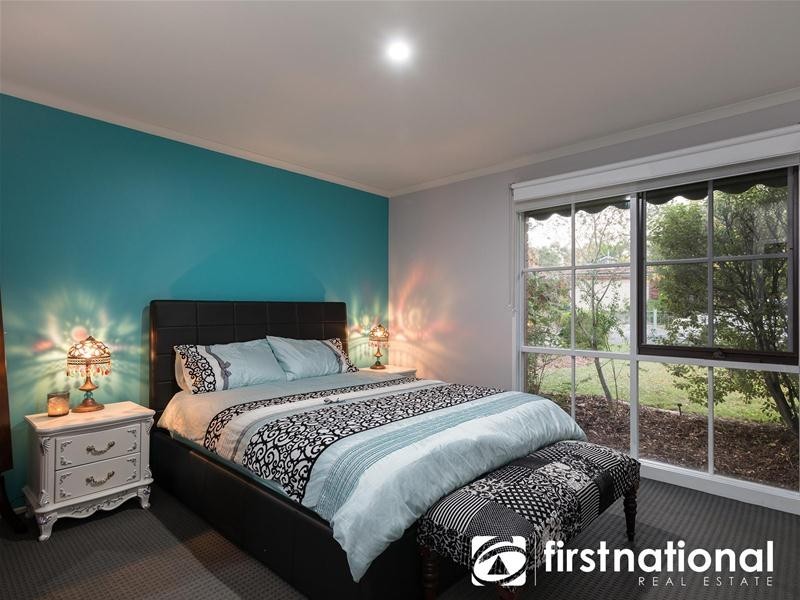 28 Bangalay Place, Berwick VIC 3806