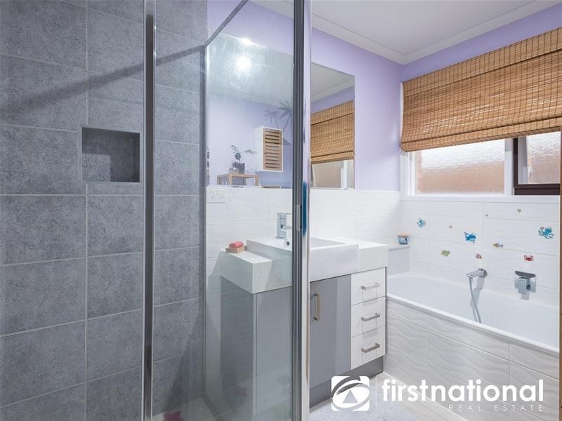 28 Bangalay Place, Berwick VIC 3806