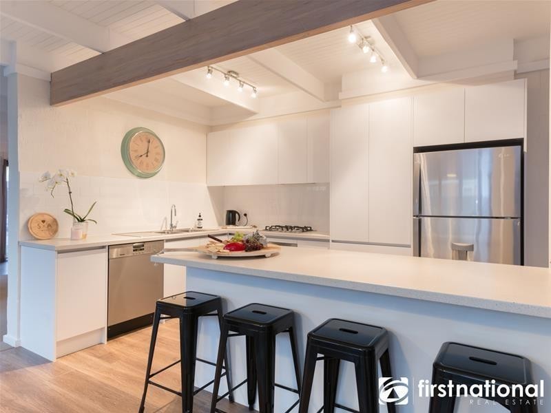 2 Jacqueline Court, Berwick VIC 3806