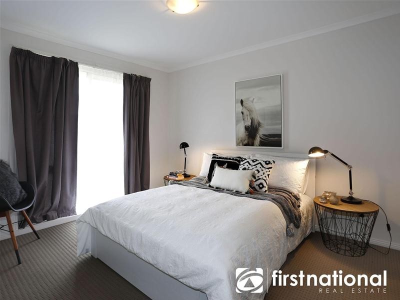 11 Ben Drive, Pakenham VIC 3810