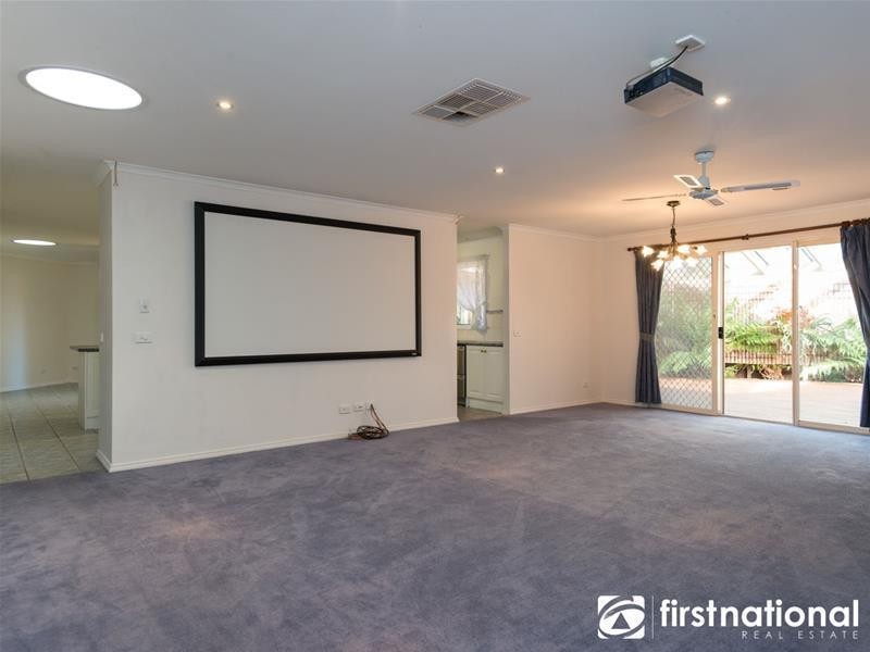 2 Grantham Crescent, Berwick VIC 3806