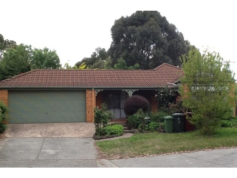 2 Oscar Court, Berwick VIC 3806