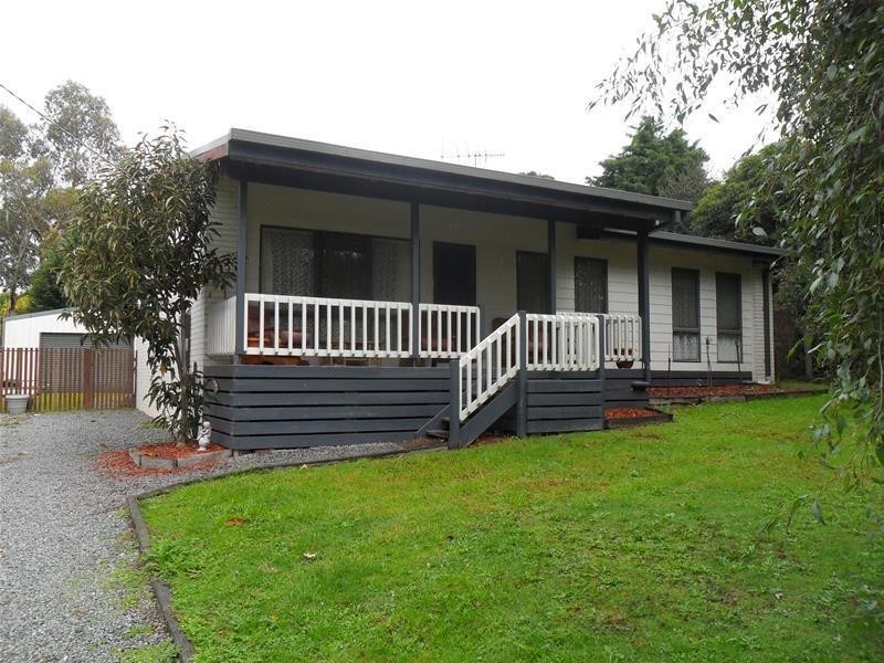 21 Memorial Drive, Narre Warren North VIC 3804