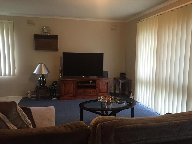 1/40 Ambleside Crescent, Berwick VIC 3806