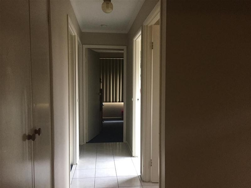 1/40 Ambleside Crescent, Berwick VIC 3806