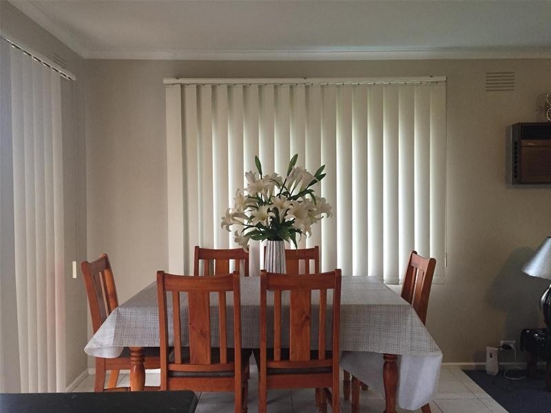 1/40 Ambleside Crescent, Berwick VIC 3806