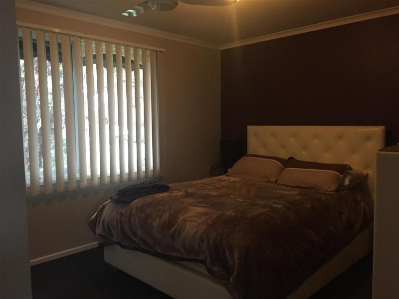 1/40 Ambleside Crescent, Berwick VIC 3806