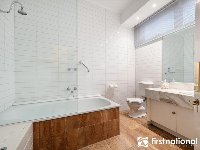 15 Huxtable Road, Pakenham Upper VIC 3810