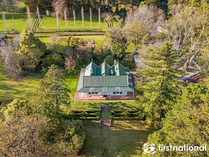 15 Huxtable Road, Pakenham Upper VIC 3810