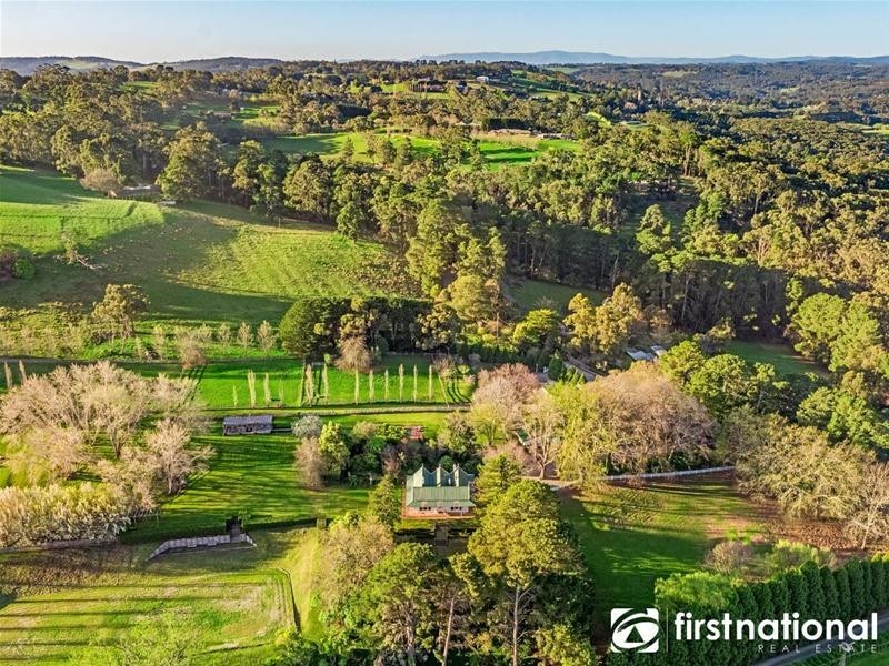 15 Huxtable Road, Pakenham Upper VIC 3810