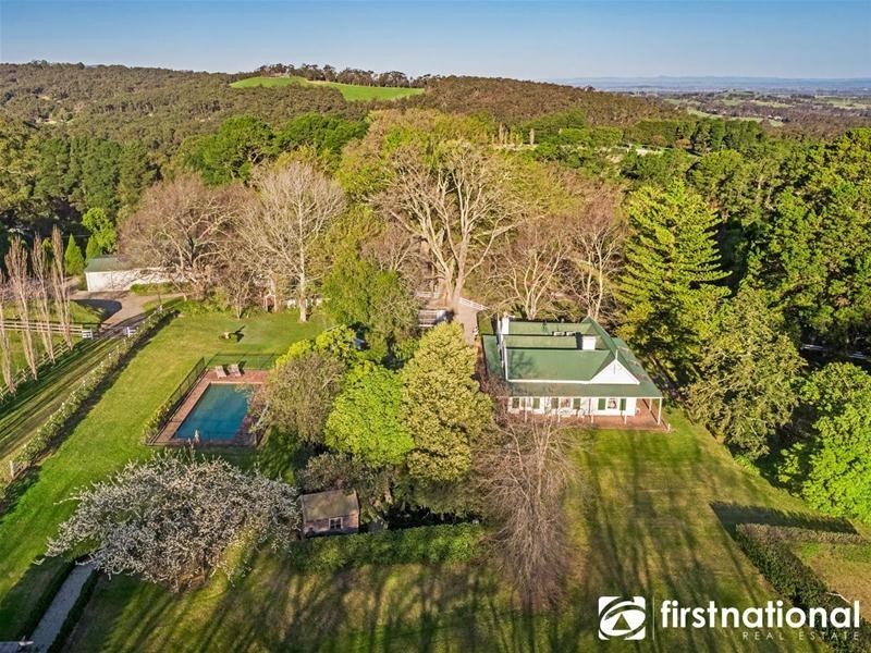 15 Huxtable Road, Pakenham Upper VIC 3810