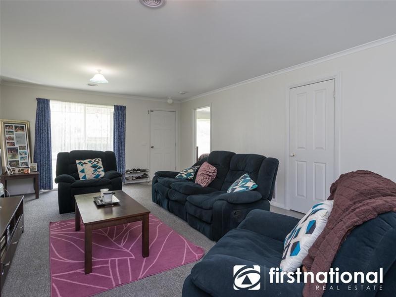 1/8 Broadhurst Road, Pakenham VIC 3810