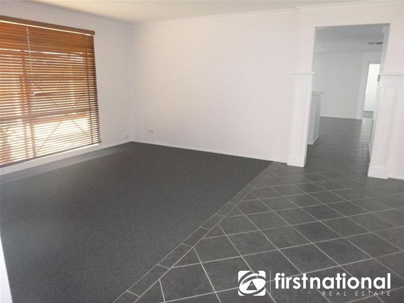 28 Lighthorse Crescent, Narre Warren South VIC 3805