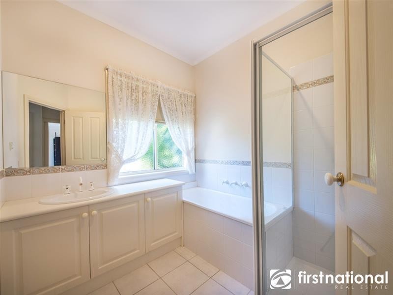 95 Eagle Drive, Pakenham VIC 3810