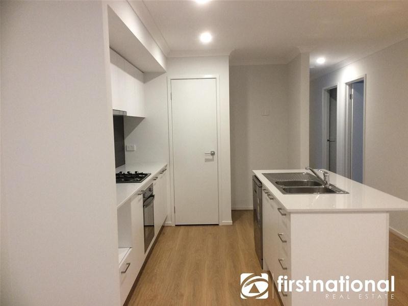 29 Ascot Park Drive, Pakenham VIC 3810