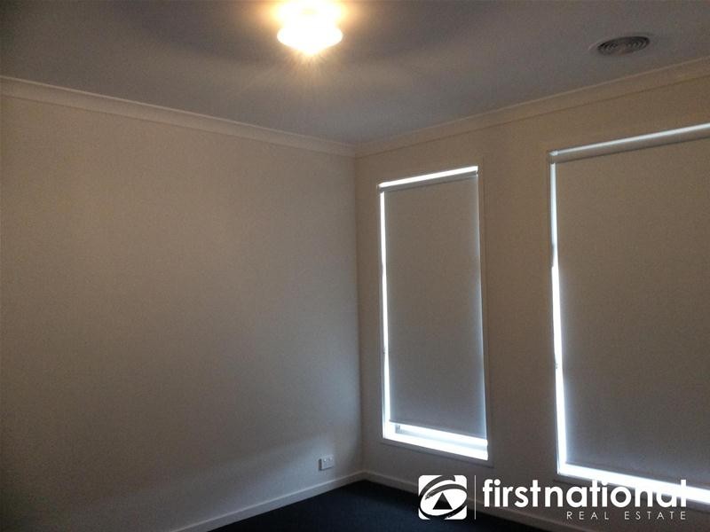 29 Ascot Park Drive, Pakenham VIC 3810