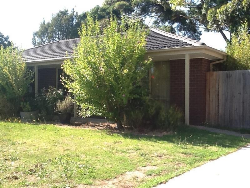 1 Sylvia Road, Beaconsfield VIC 3807